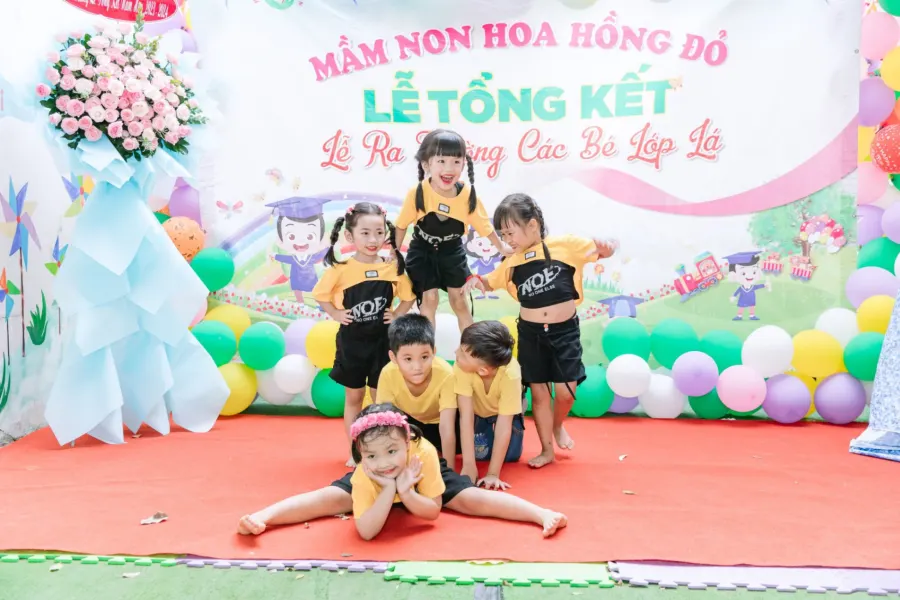 Lớp Mẫu Giáo Hoa Hồng Đỏ