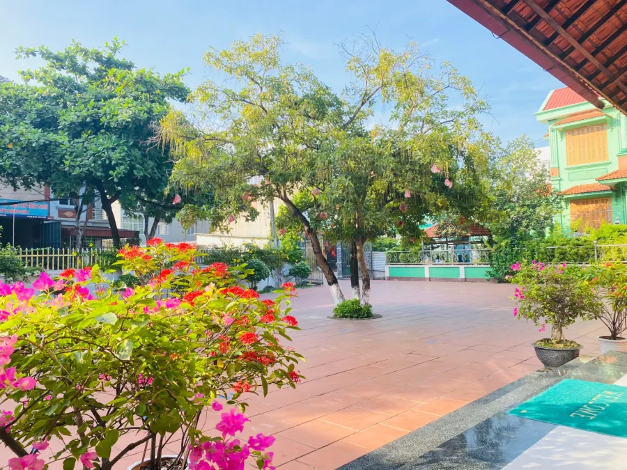 Trường Mầm Non Tuổi Trẻ Montessori