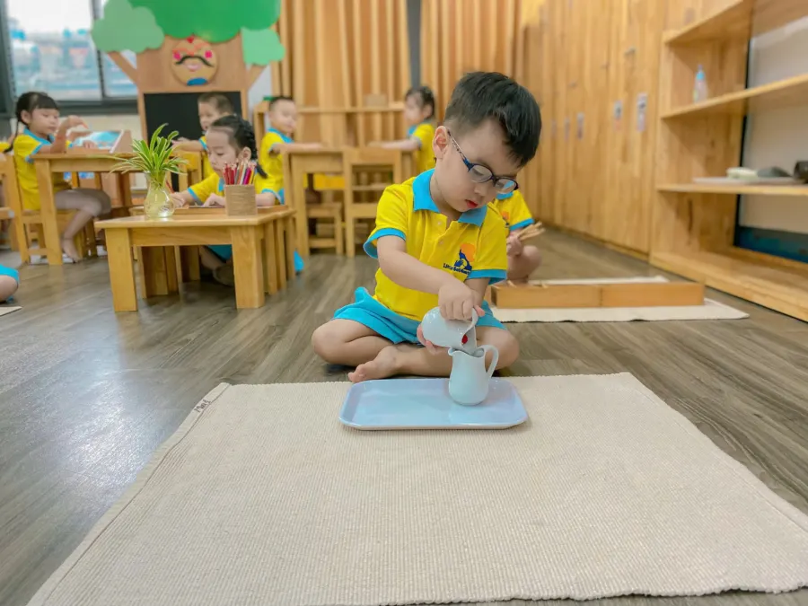 Trường Mầm Non Little Sol Montessori - Mỹ Đình