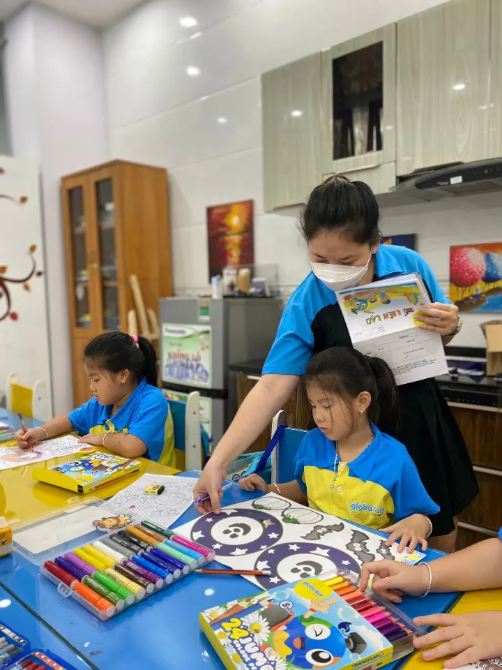 Trung Tâm Mỹ Thuật Global Art - Tên Lửa, Bình Tân