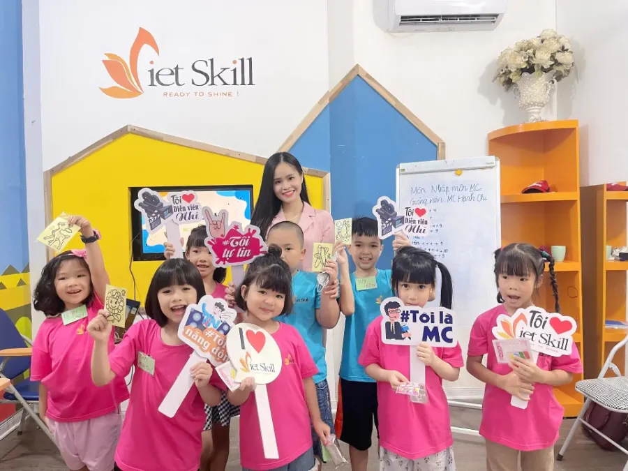 Trung tâm đào tạo MC chuyên nghiệp, MC nhí Vietskill