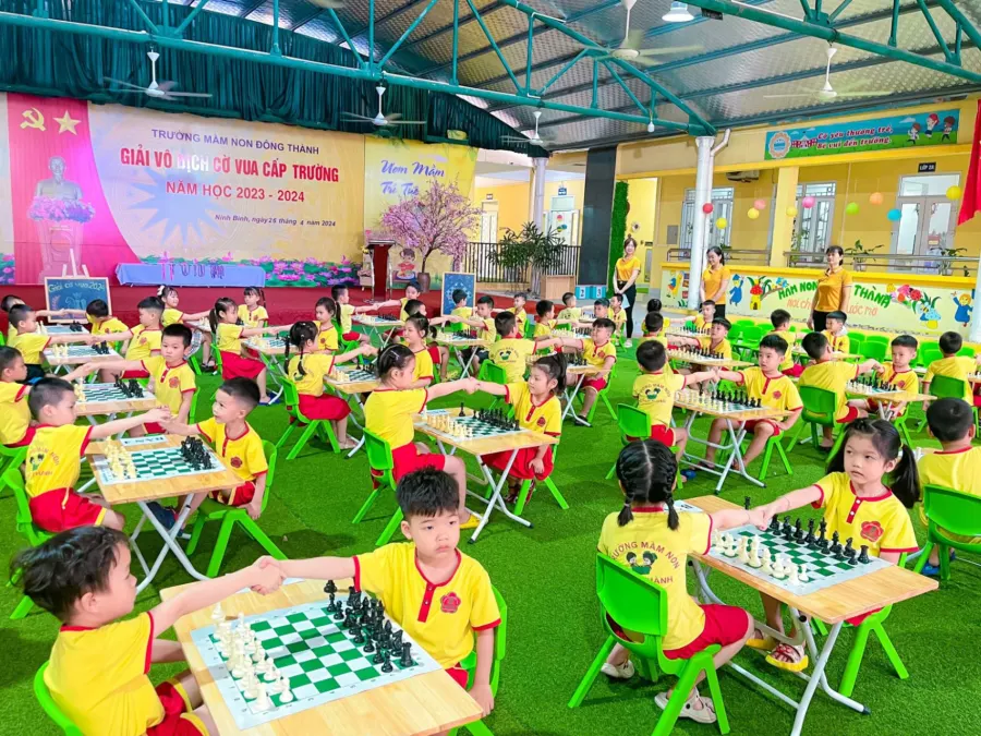 Câu Lạc Bộ Cờ Vua The Reed Chess
