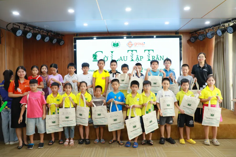Câu Lạc Bộ Cờ Vua The Reed Chess