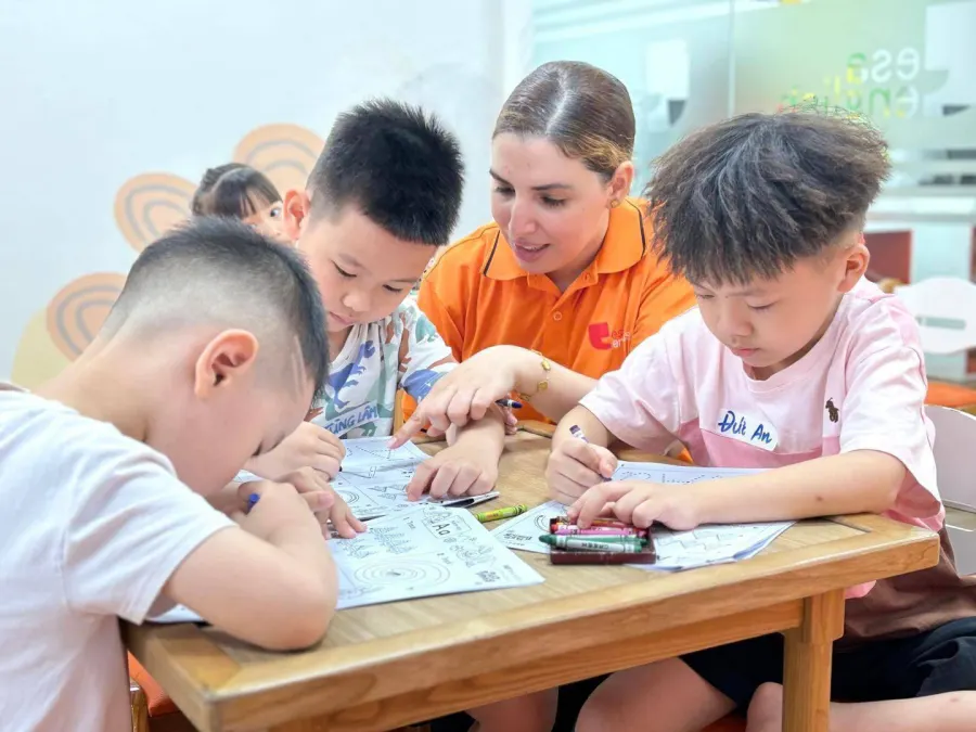 Trung Tâm Ngoại Ngữ ESA English