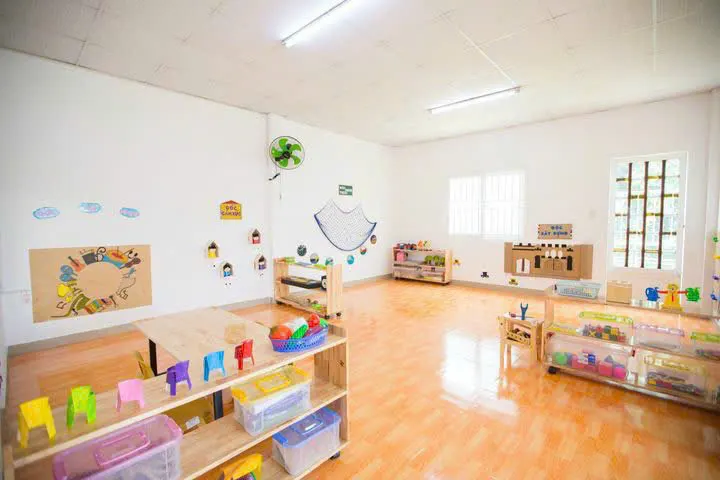 Câu lạc bộ Khủng Long Nhí (Little Dino Elementary Learning System)