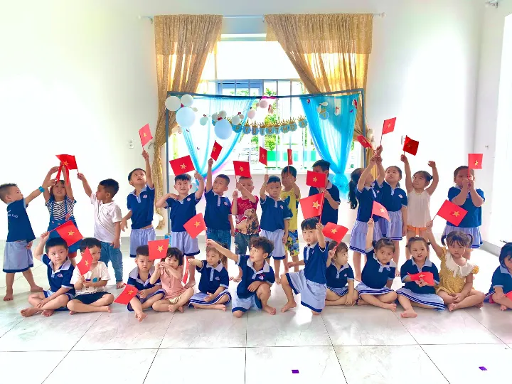 Trường Mầm Non Thế Giới Tuổi Thơ