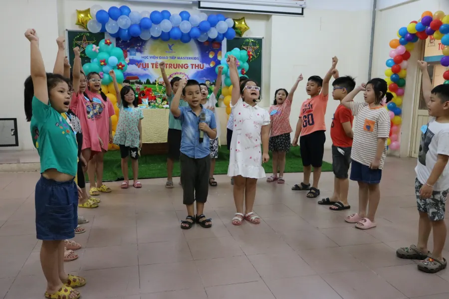 Học viện giao tiếp MasterKids