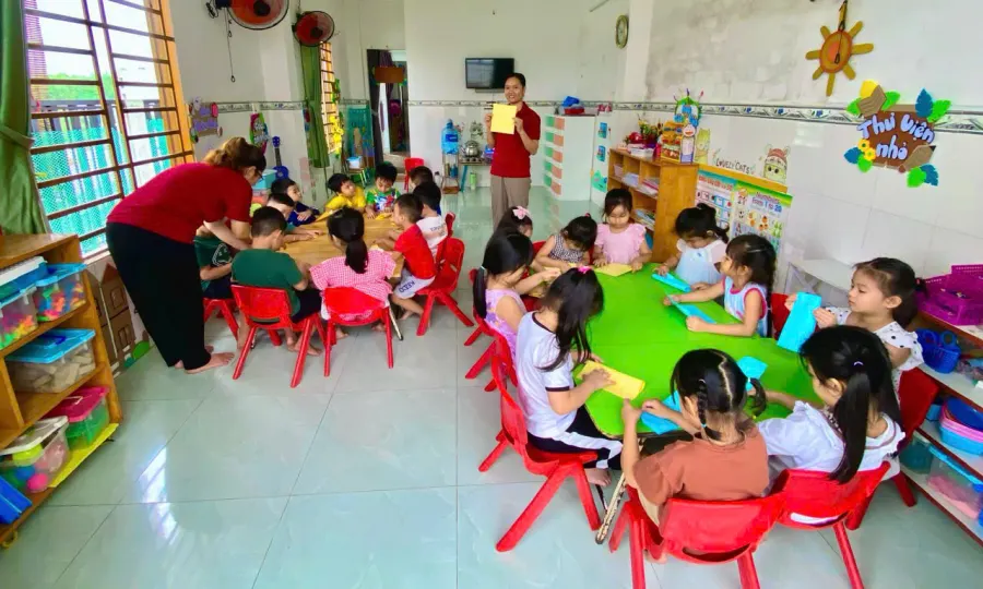 Mẫu Giáo Mầm Non Việt