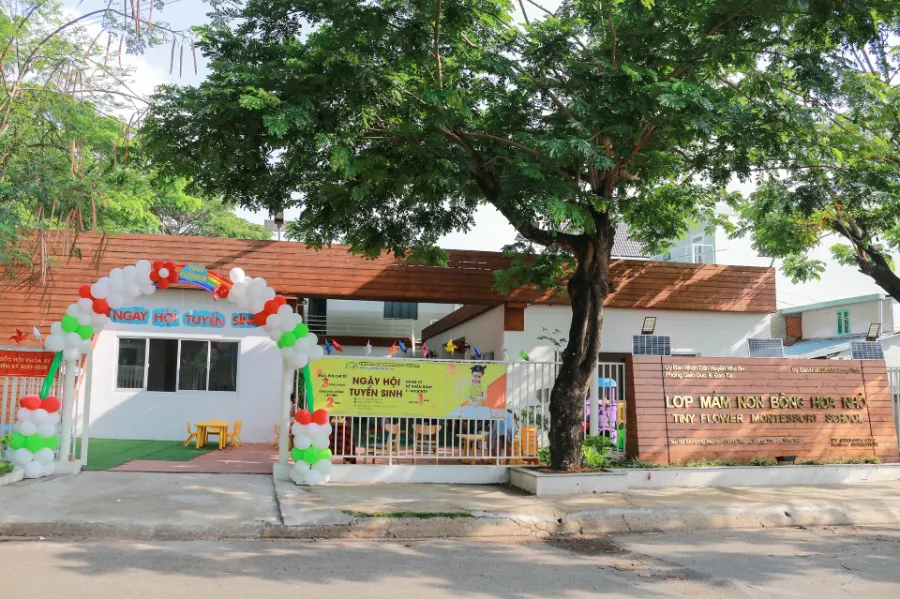 Mầm non Bông Hoa Nhỏ ( Tiny Flower Montessori) - Long Thới