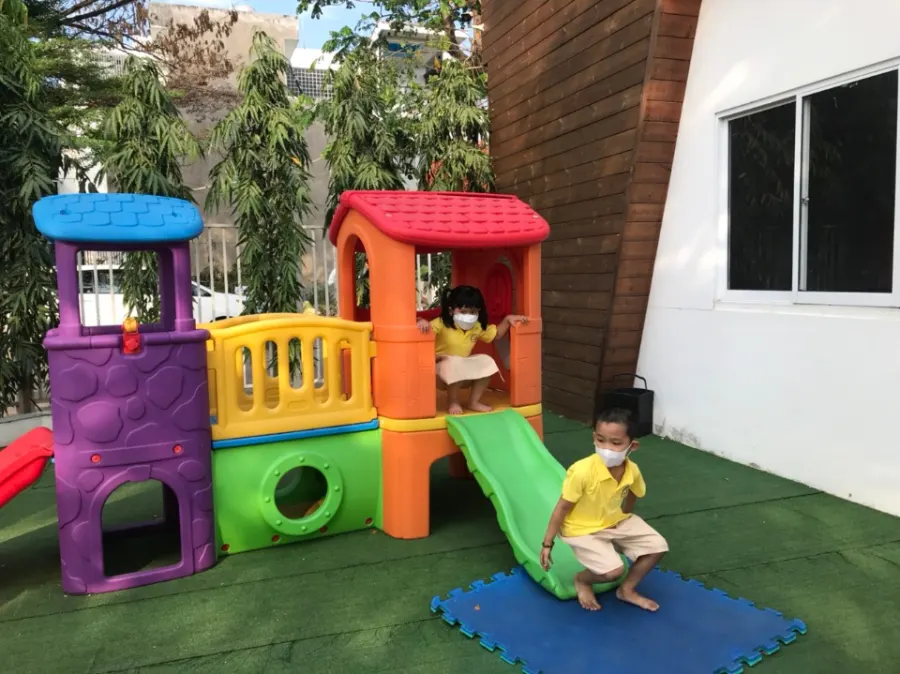 Mầm non Bông Hoa Nhỏ ( Tiny Flower Montessori) - Long Thới