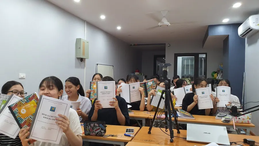 Lớp Toán Cô Bạch Thảo - BT school - Mộ Lao, Hà Đông