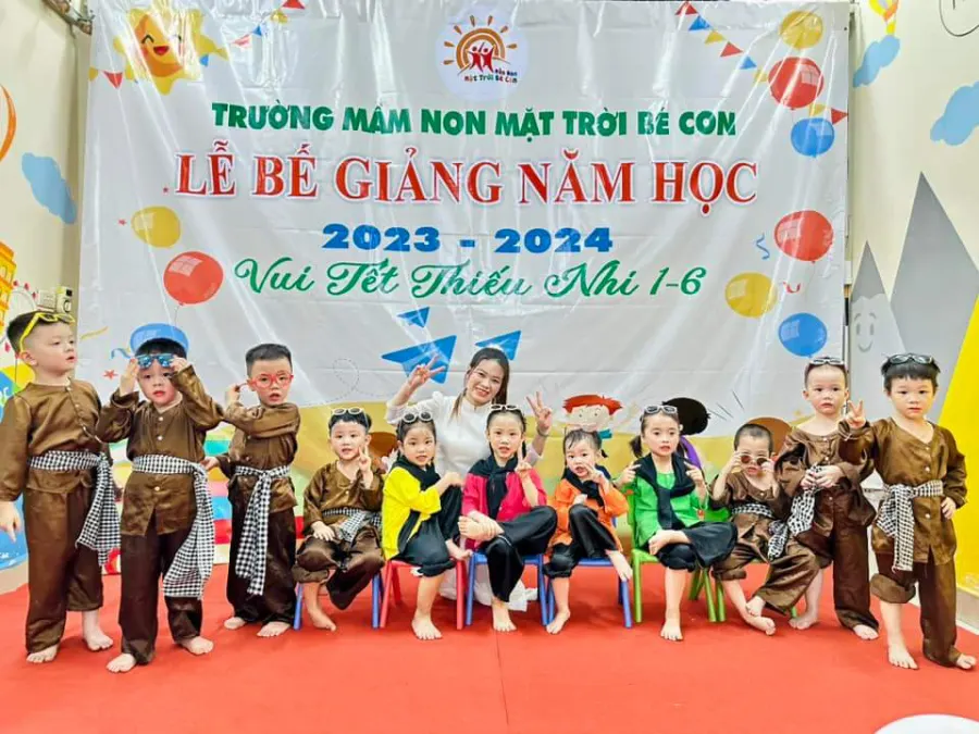 Trường Mầm Non Mặt Trời Bé Con (Little Sun)