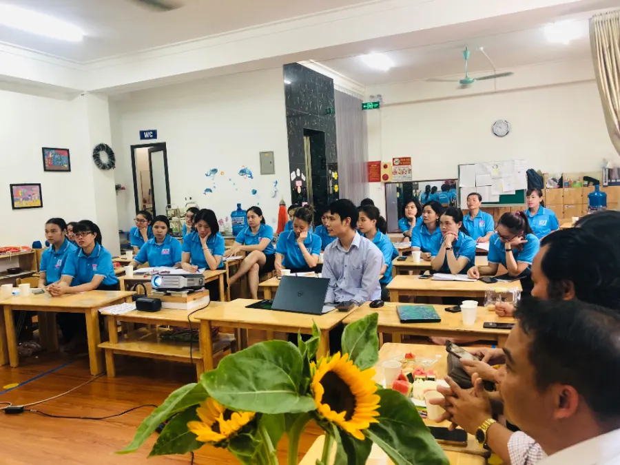 Trung tâm Giáo dục Đặc Biệt Trăng Nhỏ