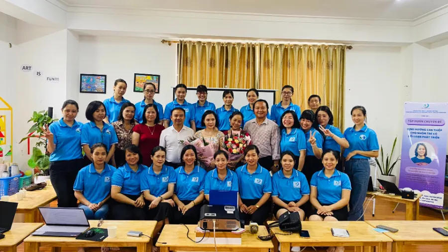 Trung tâm Giáo dục Đặc Biệt Trăng Nhỏ