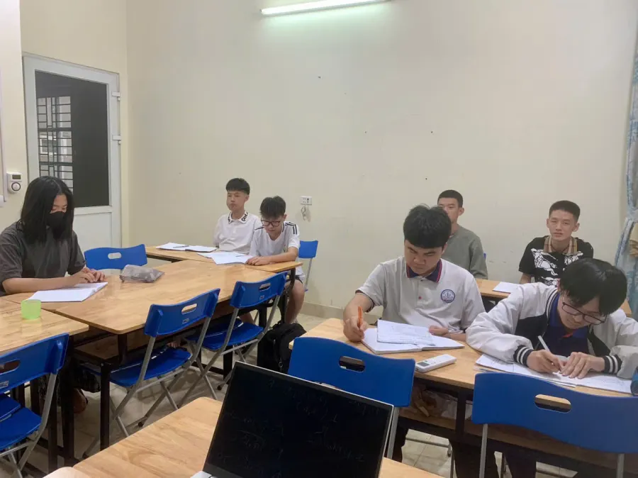 Trung Tâm Luyện Thi Dương Huyền Education