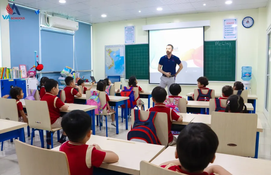 Trường Tiểu Học và THCS Việt Mỹ - VA Schools Quận 8