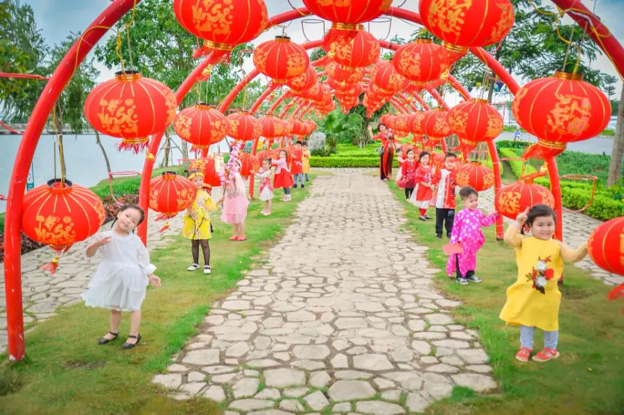 Mầm Non CaSa Minh Nhi Montessori