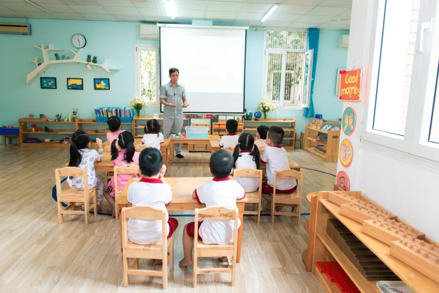 Lớp Tiền tiểu học RoyalKidz Làng Việt Kiều - Chinh phục trường tiểu học chất lượng cao