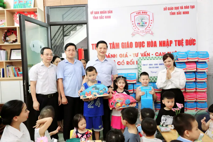 Trung Tâm Tuệ Đức - Khám - Tư Vấn - Dạy Trẻ Chậm Nói, Trẻ Tự Kỷ, Tăng Động