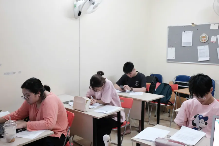 Tiếng Anh Potatis - Luyện thi IELTS sĩ số nhỏ
