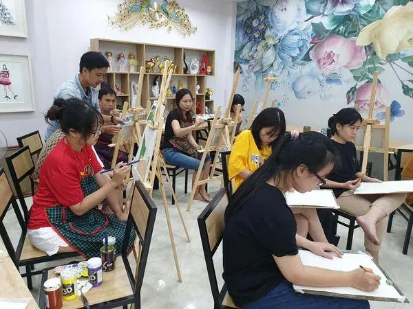 Trung Tâm Nghệ Thuật House of Art
