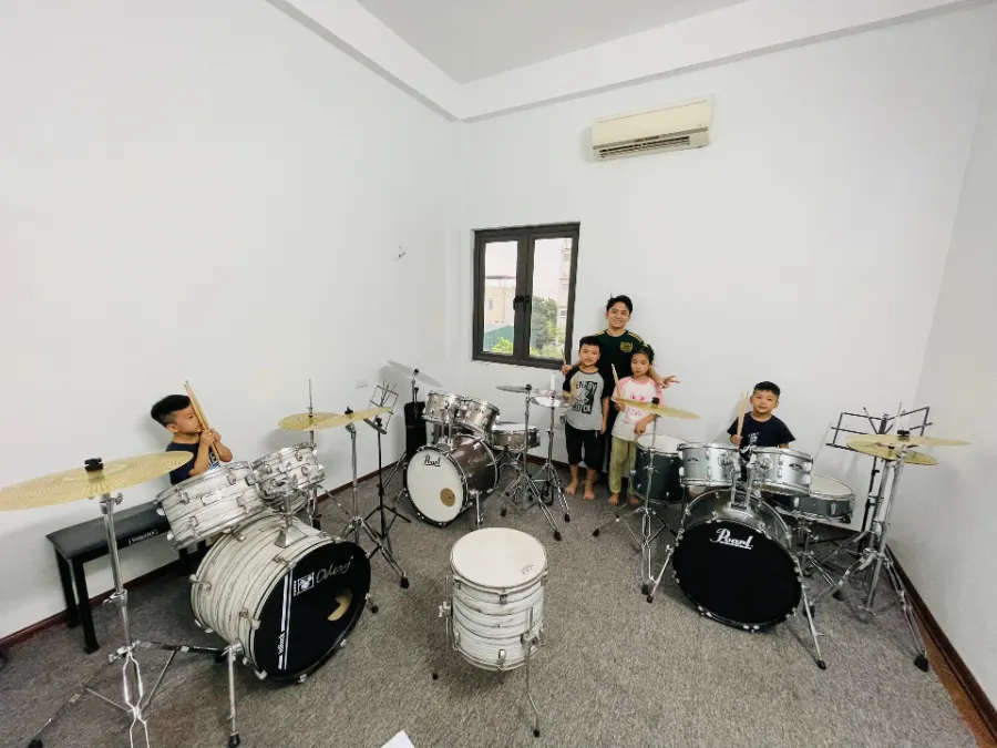 Trung Tâm Âm Nhạc H.Music