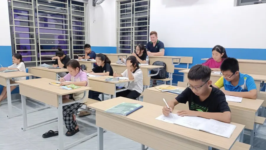 Trung Tâm Anh Ngữ AES