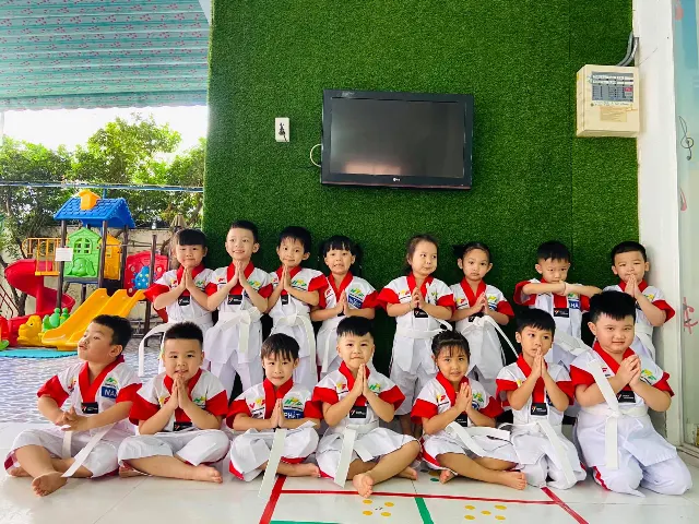 Trường Mầm Non CLC Hoa Trạng Nguyên