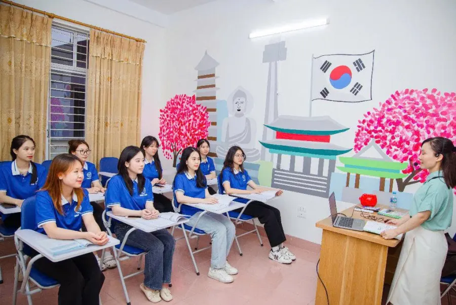 Trung Tâm Ngoại Ngữ Và Du Học Minh An