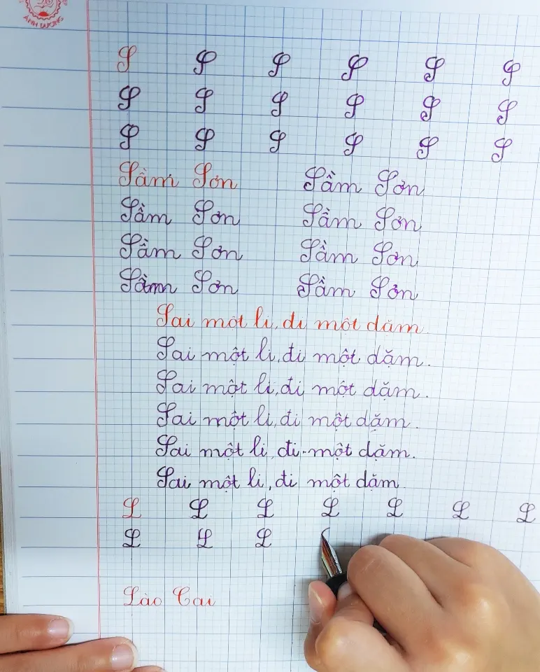 Luyện Chữ Đẹp Cô Vân
