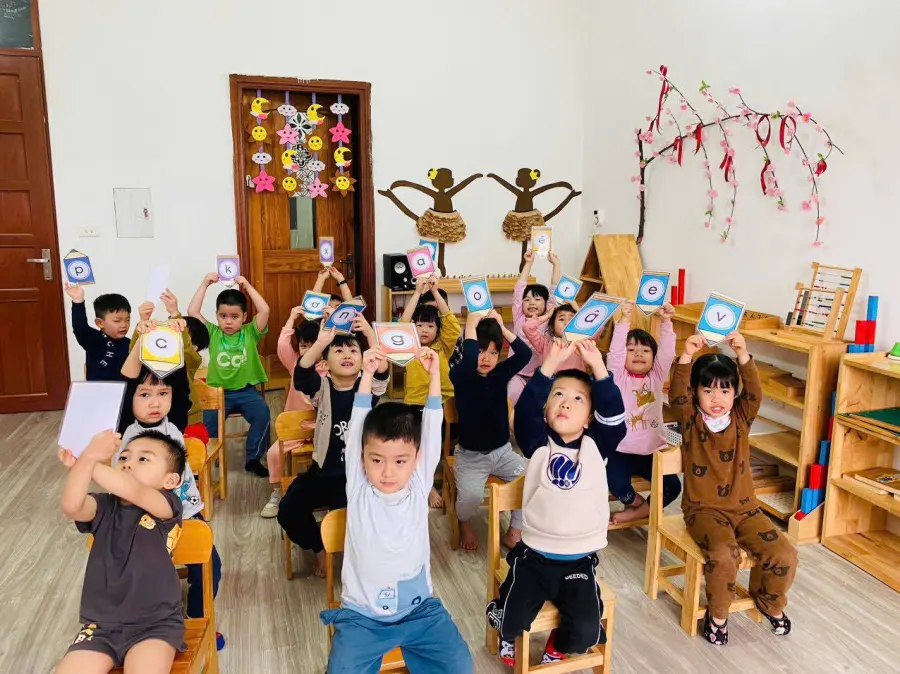 Trường Mầm Non Nắng Nhỏ (LaLuci Montessori)