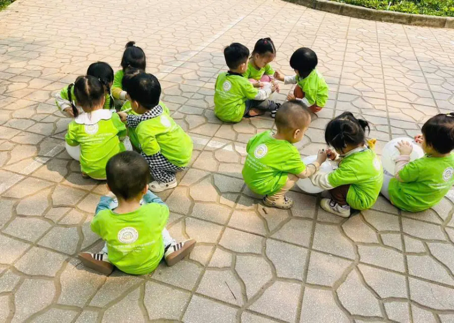 Mầm non Song ngữ Little Kingdom