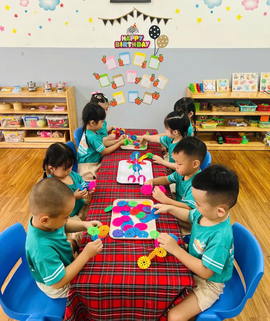 Hệ thống Mầm non Rồng Con (Little Dragons Kindergarten)