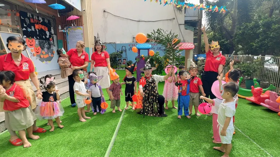 Lớp Mầm Non Bé Thông Minh
