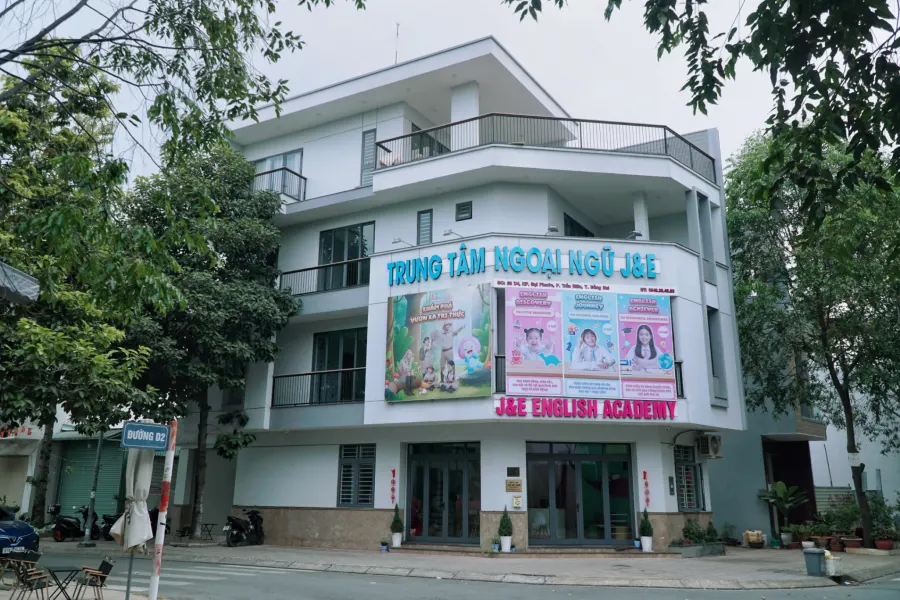 J&E ENGLISH ACADEMY - Trung Tâm Anh Ngữ J&E Việt Nam - Phường Trấn Biên
