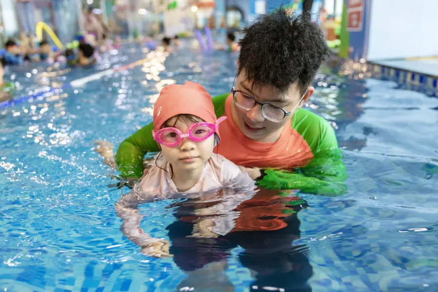 Trung tâm Lifeswim - Đào tạo bơi sinh tồn