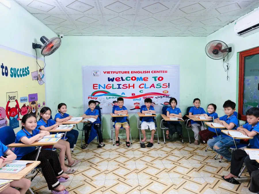 Trung tâm Ngoại ngữ & du học VIETFUTURE