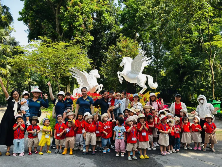 Trường Mầm Non Song Ngữ Miền Hạnh Phúc (Happy Land)