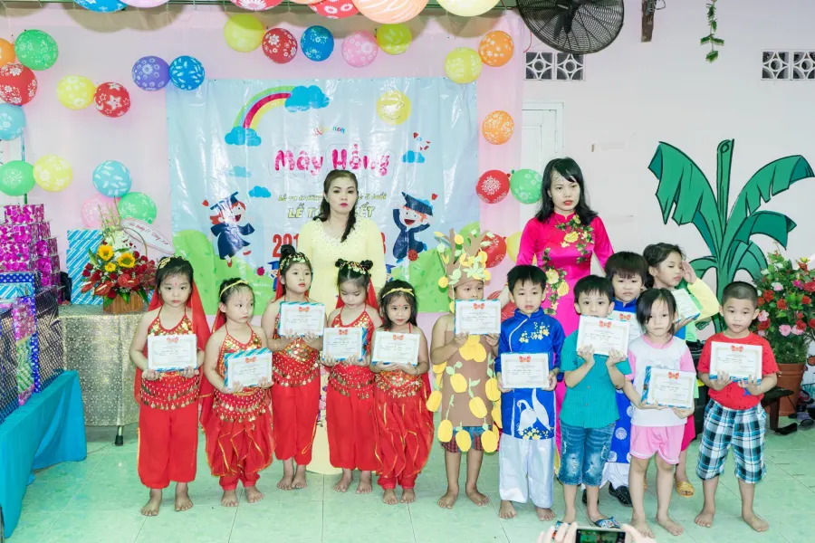 Trường mầm non Mây Hồng