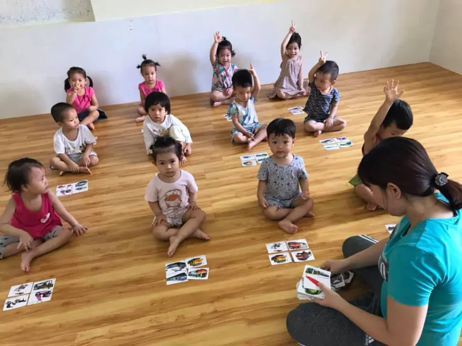 Trường mầm non Vành Khuyên
