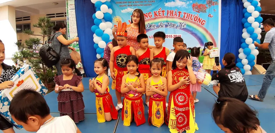 Trường mầm non Vành Khuyên