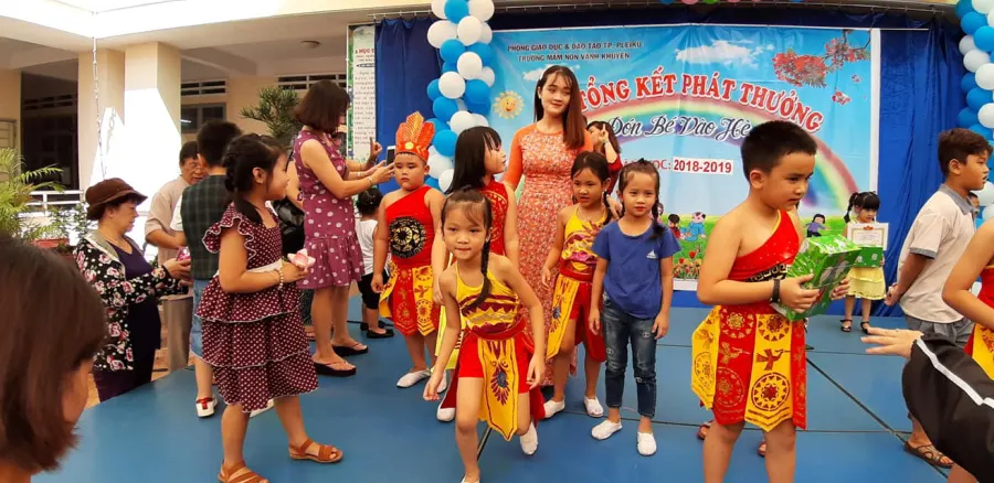 Trường mầm non Vành Khuyên