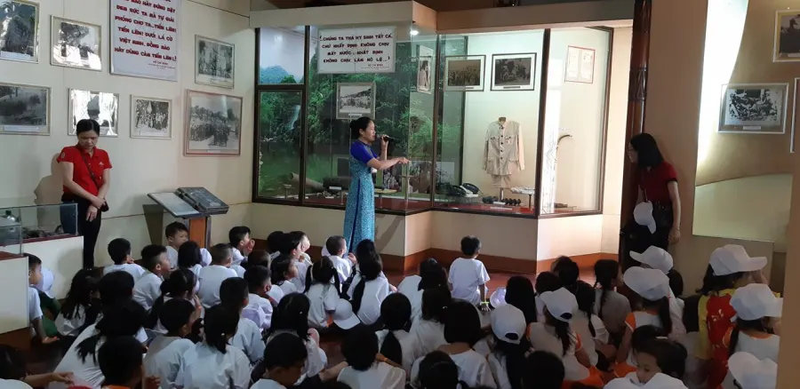 Trường mầm non Hoa Phượng