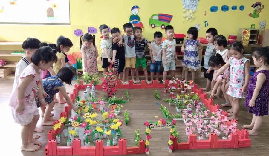 Trường mầm non Tràng An Montessori