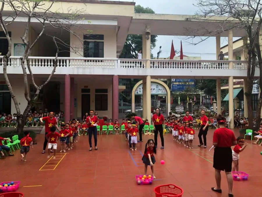 Trường mầm non Hoa Hồng