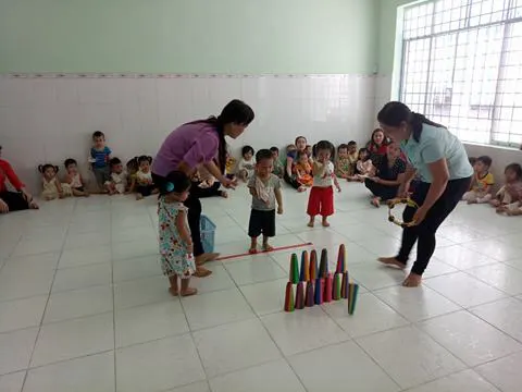 Trường nhà trẻ Hoa Lan