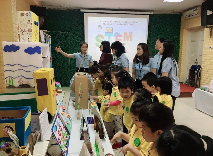 Trường mẫu giáo Măng Non