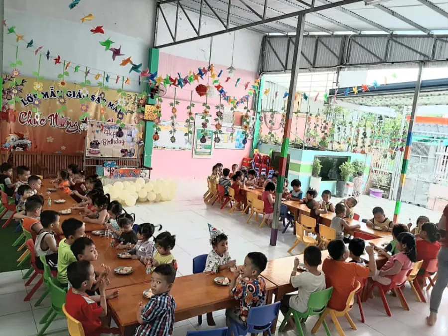 Trường mẫu giáo Sắc Màu