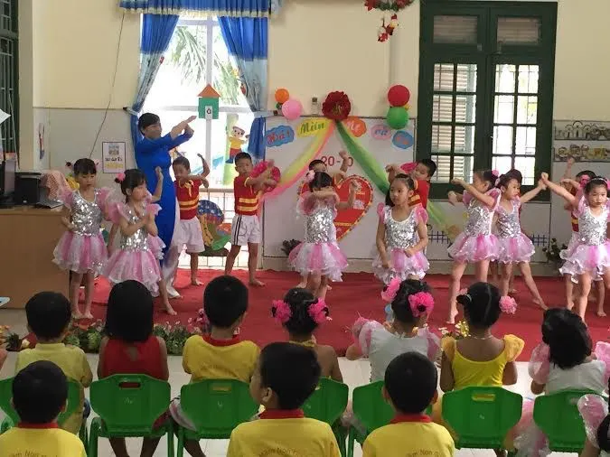 Trường mầm Non Giang Biên
