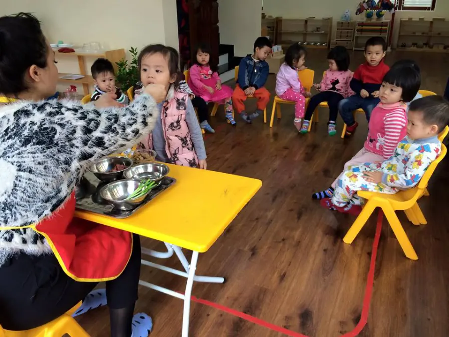 Trường mầm non quốc tê Ánh Sáng Tri Thức Montessori